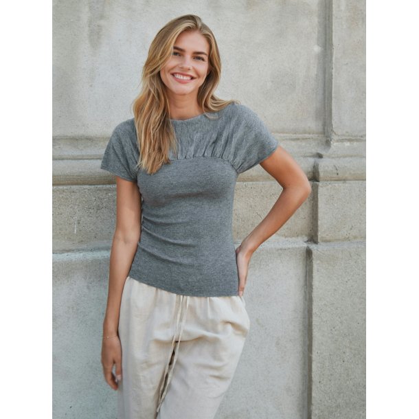 NEO NOIR ANTHEANIT TOP