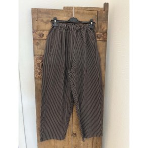 NOT SISTERS PAOLA STRIPED PANTS