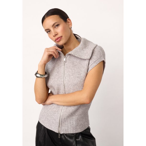 CO`COUTURE ROW ZIP KNIT VEST