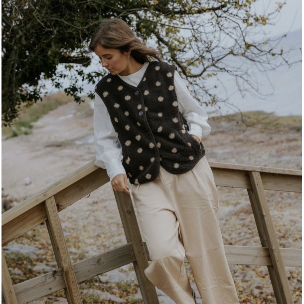 NOT SISTERS LUCCA VEST