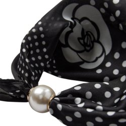CO` COUTURE PEARL SCARF