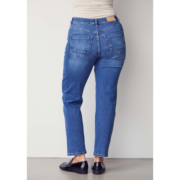 ISAY MONZA STRAIGHT JEANS