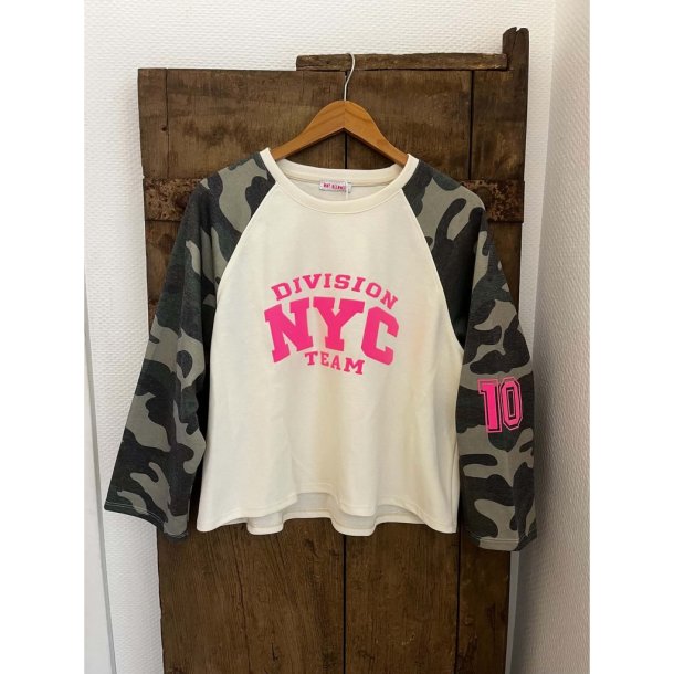 NOT SISTERS NYC SWEATSHIRT