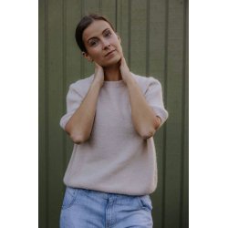 NOT SISTERS GIULIA STRIK