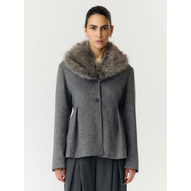 YASJOSERA FURRY COLLAR JACKET