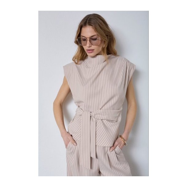 CO`COUTURE SALVIE PLEAT TOP 