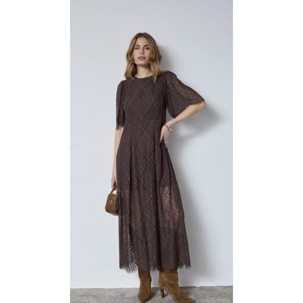 CO`COUTURE LETI LACE MAXI DRESS