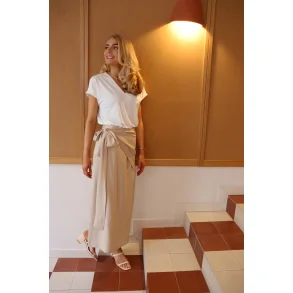 LIBERTE NUNI V-NECK T-SHIRT