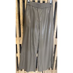 QNUZ FAKE LEATHER PANTS