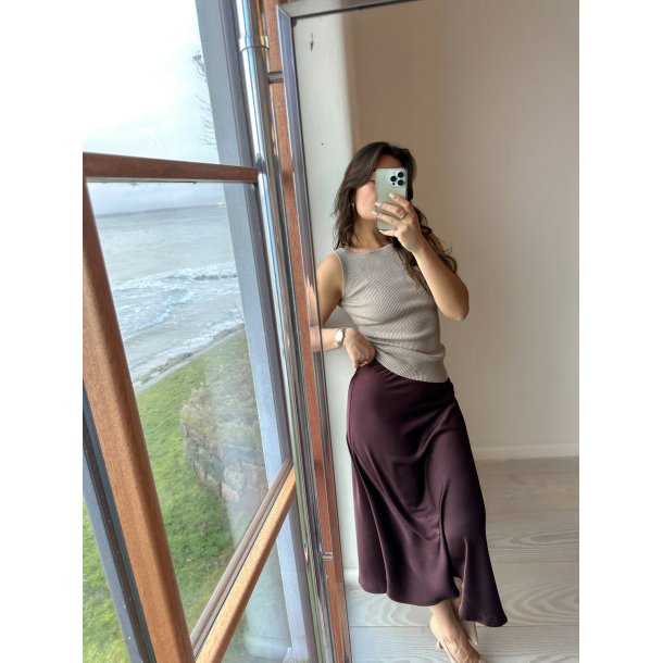 NEO NOIR BOVARY SKIRT