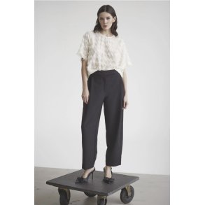 CO`COUTURE VOLA CARROT PLEAT PANT