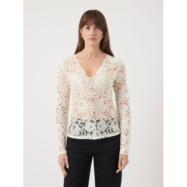 YASLACEY V-NECK LACE TOP