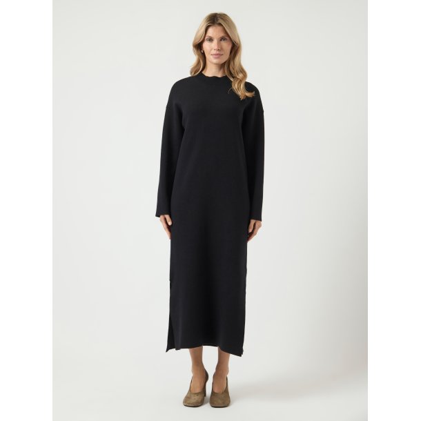 YASELMA LS LONG KNIT DRESS 